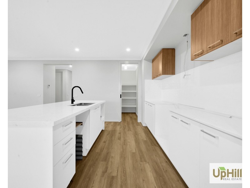 22 Newbolt Parade, Clyde North VIC 3978