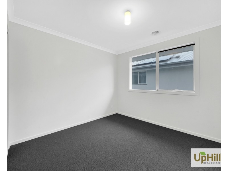 22 Newbolt Parade, Clyde North VIC 3978