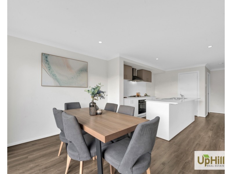 43 Melaan Way, Clyde North VIC 3978