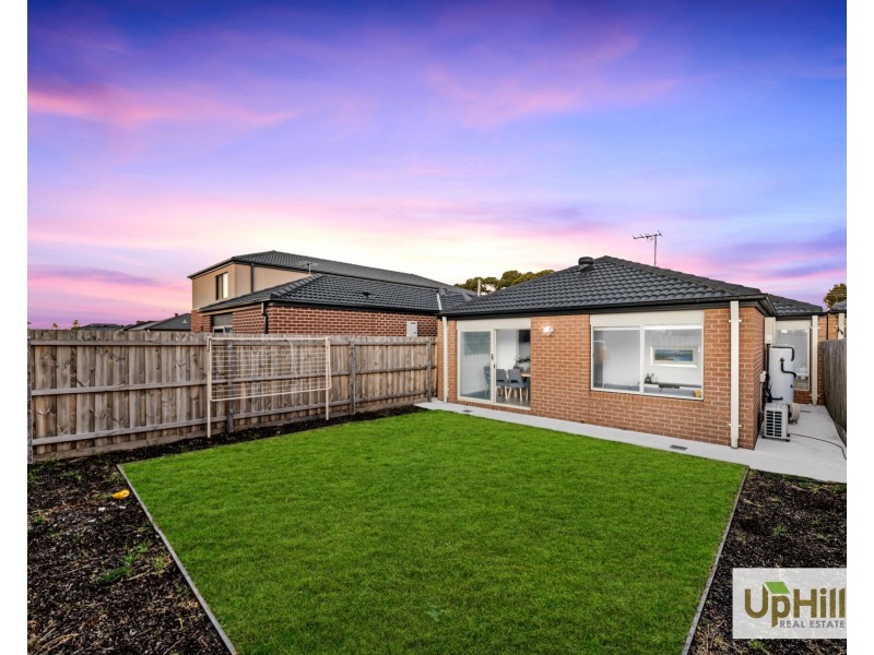 43 Melaan Way, Clyde North VIC 3978