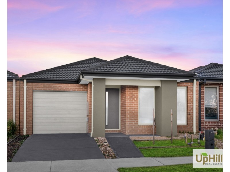 43 Melaan Way, Clyde North VIC 3978