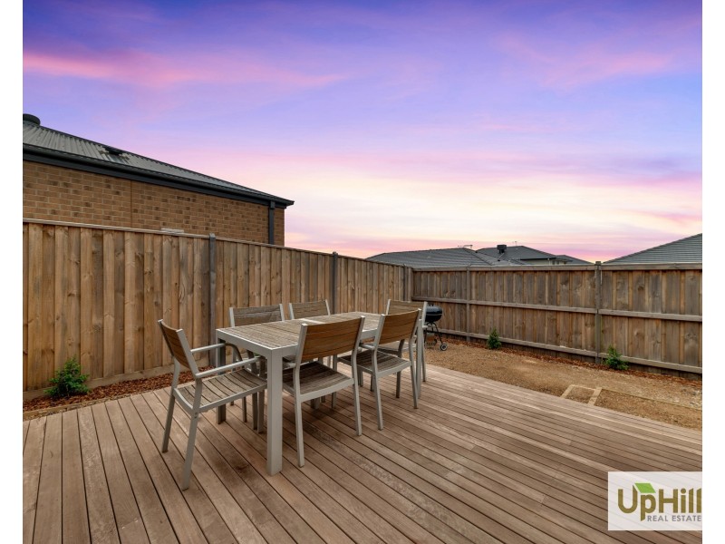 31 Marquess Crescent, Clyde North VIC 3978