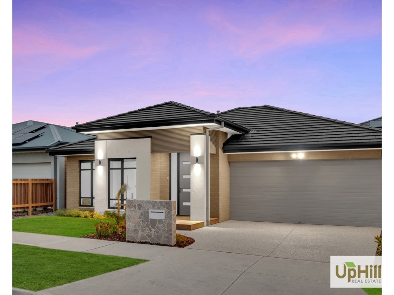 31 Marquess Crescent, Clyde North VIC 3978