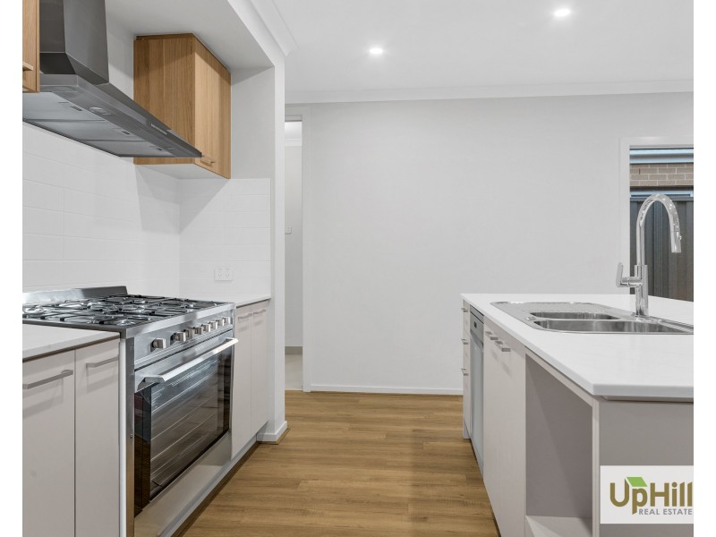 2 Colca Road, Clyde VIC 3978