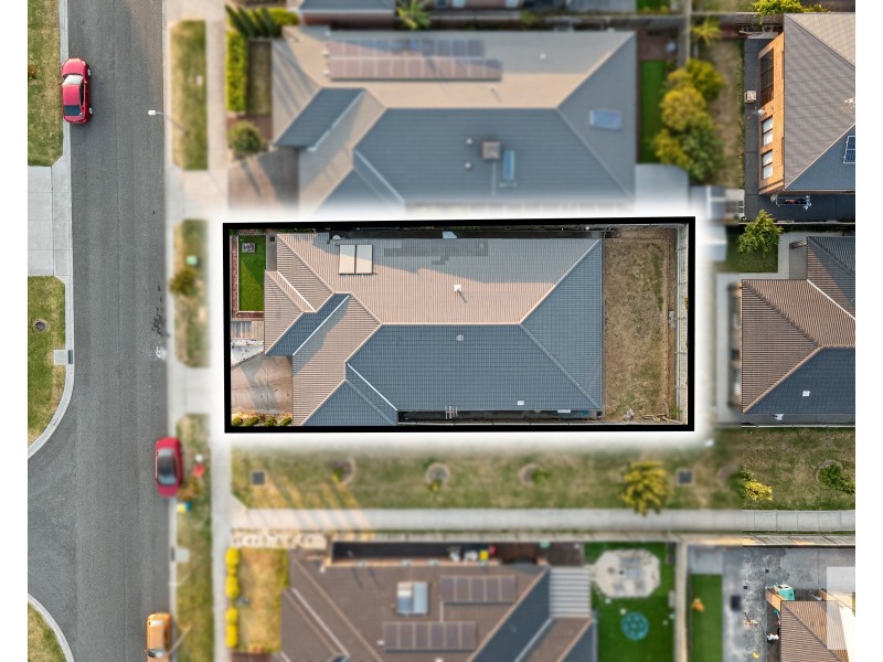 33 Westbourne street, Clyde North VIC 3978