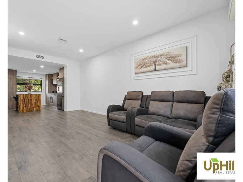 35 Villager Street, Cranbourne East VIC 3977