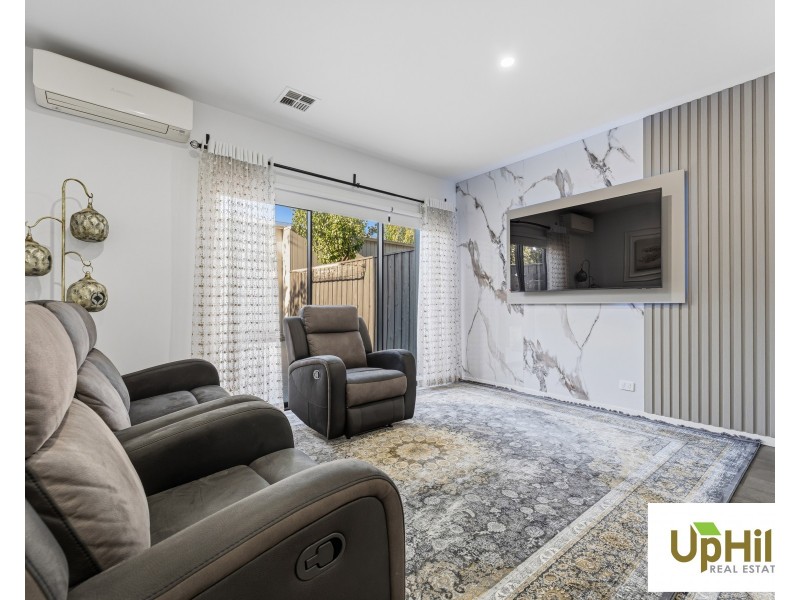 35 Villager Street, Cranbourne East VIC 3977