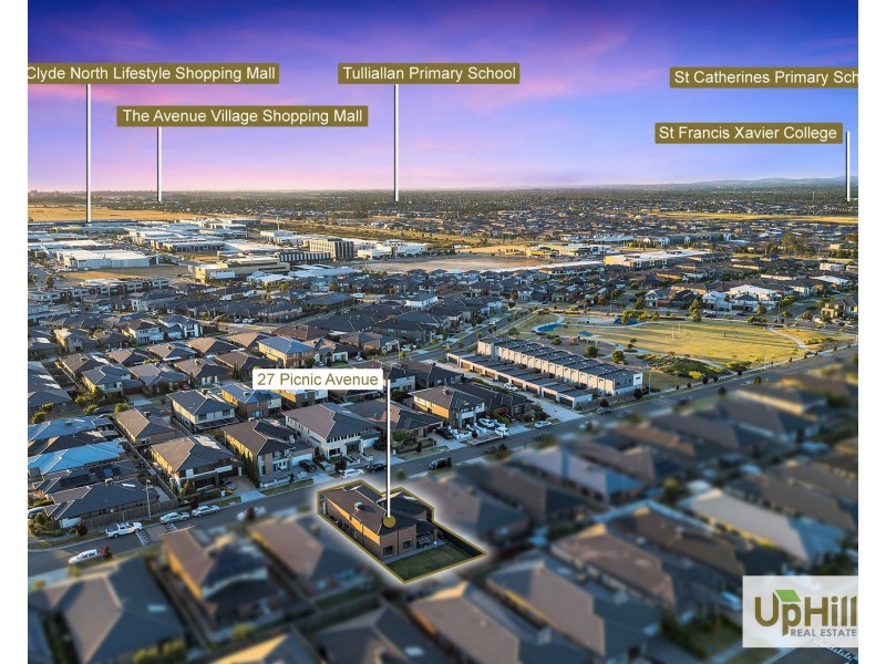 27 Picnic Avenue, Clyde North VIC 3978