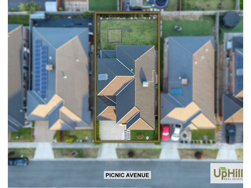 27 Picnic Avenue, Clyde North VIC 3978