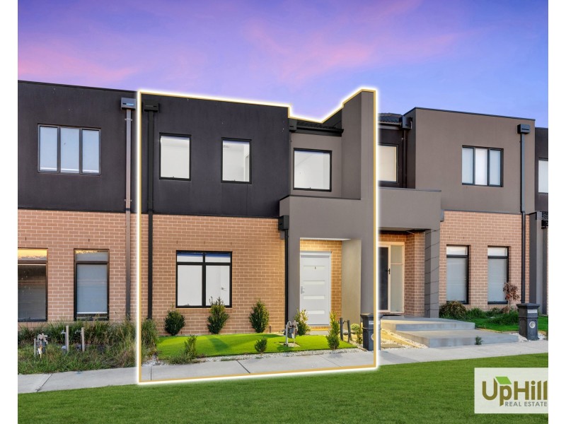 6 Stonethwaite Lane, Clyde North VIC 3978