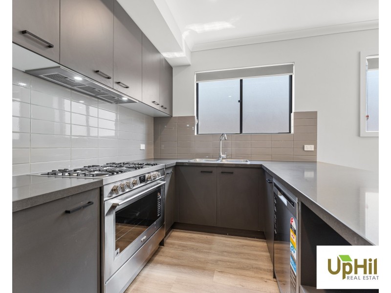 3 Monocot Avenue, Clyde North VIC 3978