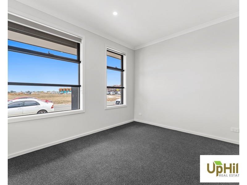 3 Monocot Avenue, Clyde North VIC 3978