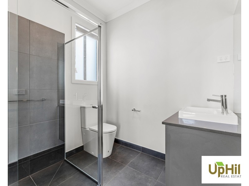 3 Monocot Avenue, Clyde North VIC 3978