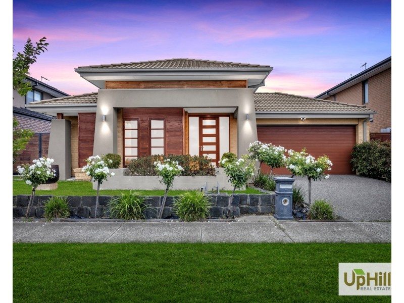 71 Moxham Drive, Clyde North VIC 3978