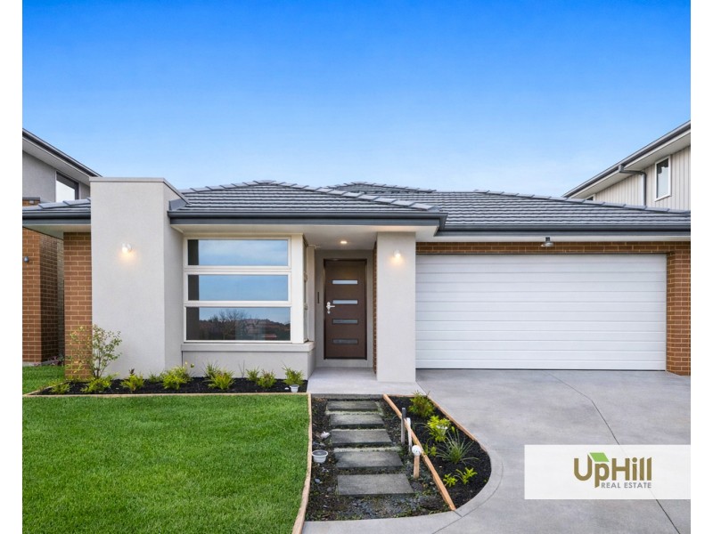 27 Monocot Avenue, Clyde North VIC 3978