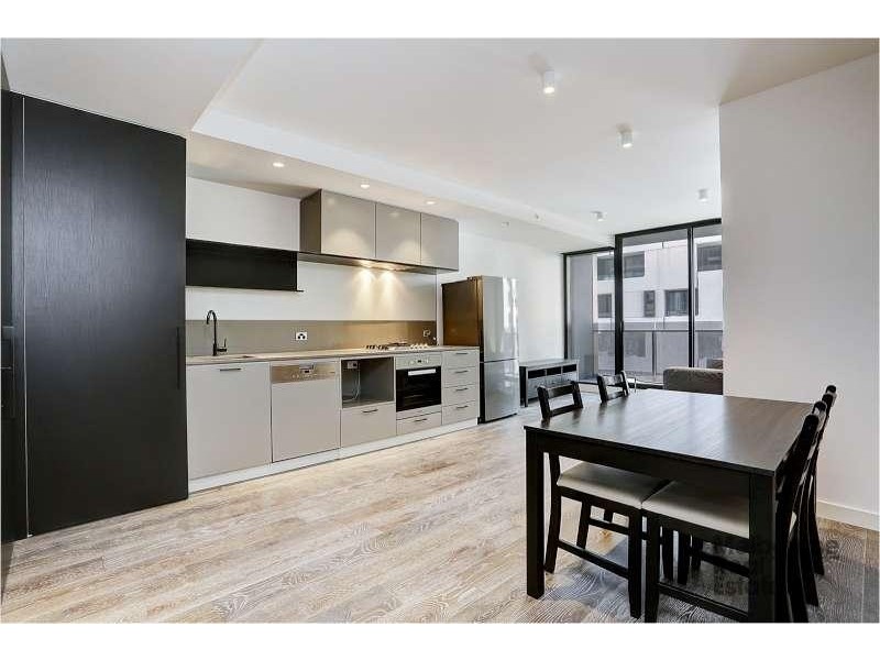 909/7 CLAREMONT STREET, South Yarra VIC 3141