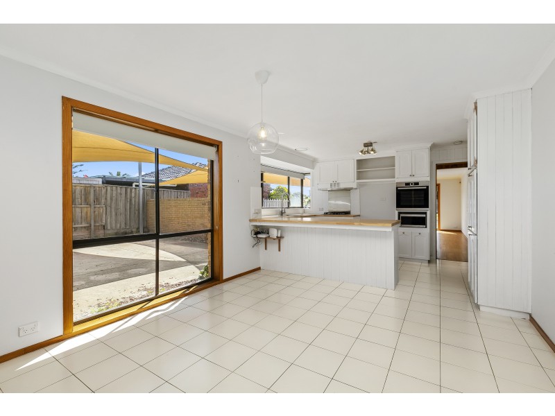 57 SOMMERS DRIVE, Altona Meadows VIC 3028