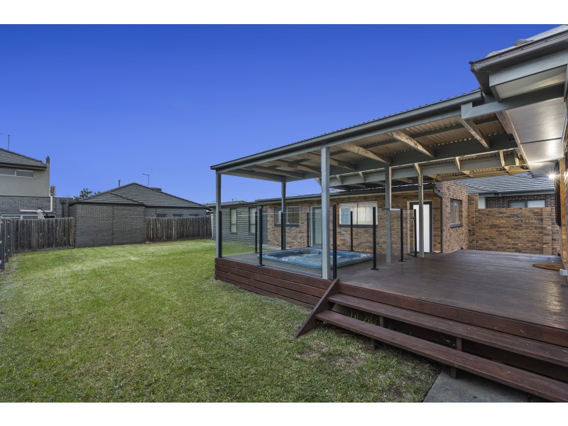 35 WREN STREET, Altona VIC 3018