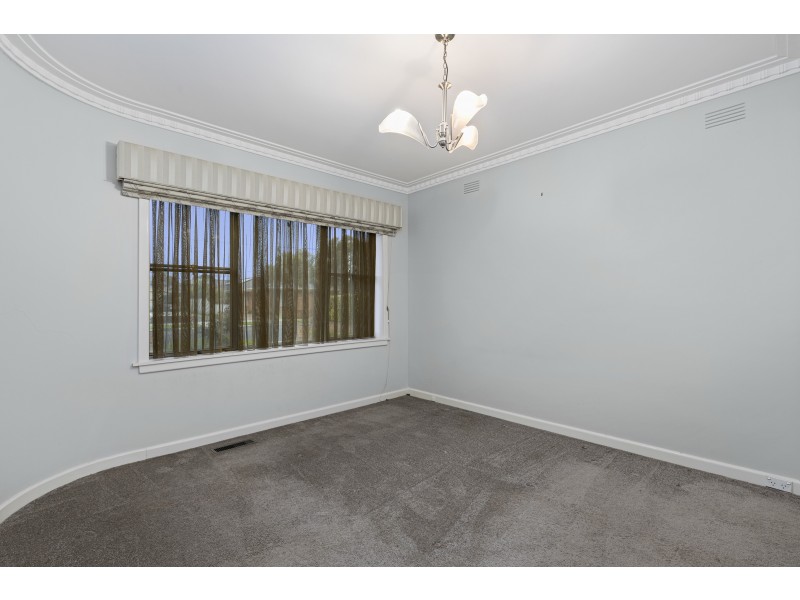 35 WREN STREET, Altona VIC 3018