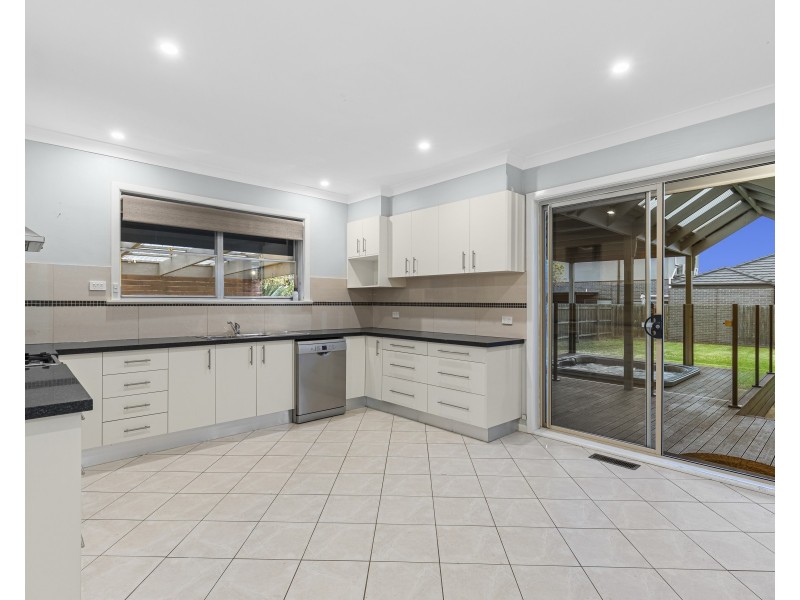 35 WREN STREET, Altona VIC 3018
