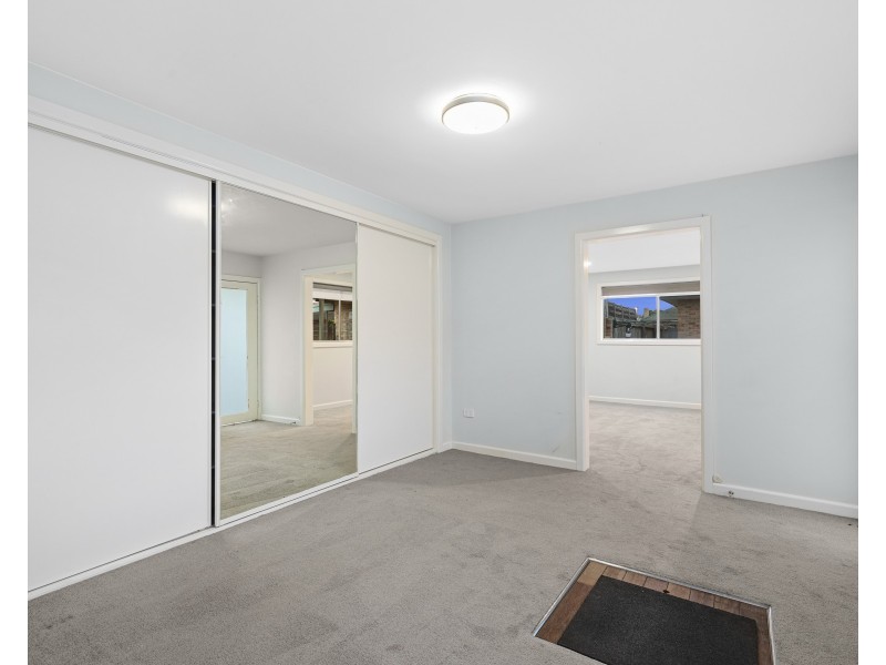 35 WREN STREET, Altona VIC 3018