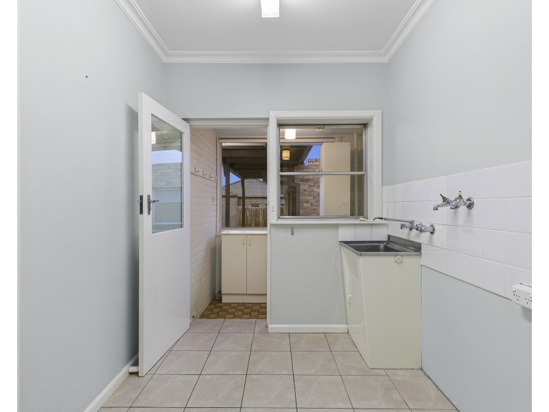 35 WREN STREET, Altona VIC 3018