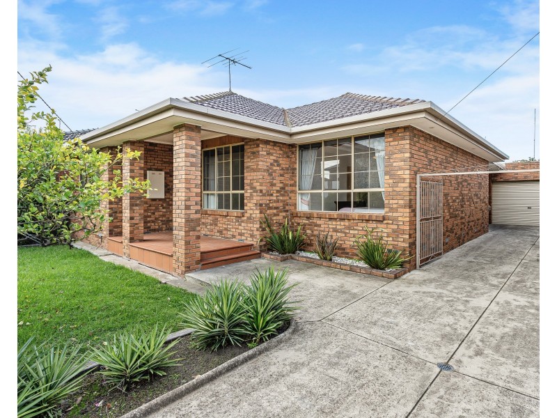 34 DELPHIN AVENUE, Altona North VIC 3025