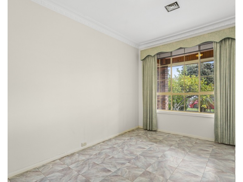 34 DELPHIN AVENUE, Altona North VIC 3025