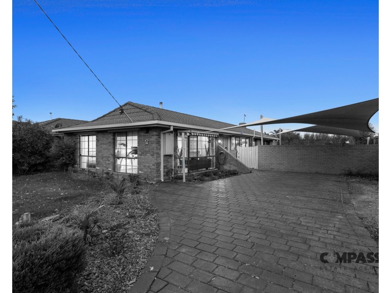 57 SOMMERS DRIVE, Altona Meadows VIC 3028