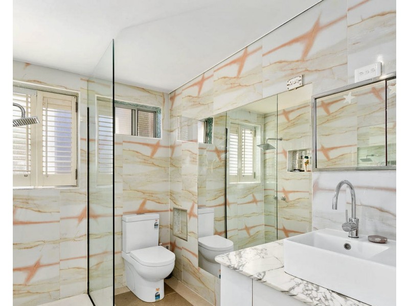 1/1 James Avenue, Seaholme VIC 3018