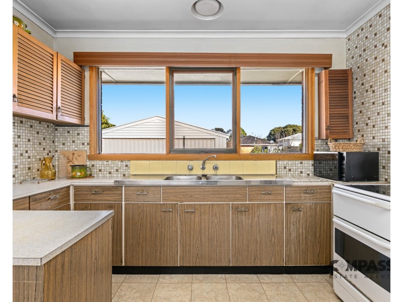 6 ILUKA COURT, Altona VIC 3018