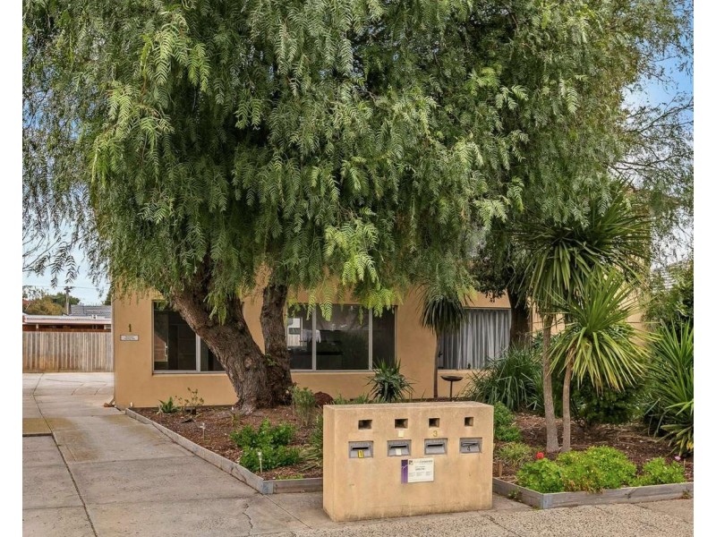3/1 James Avenue, Seaholme VIC 3018