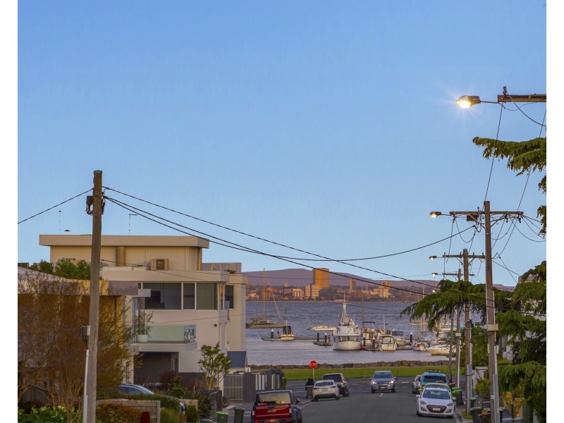 87 Dover Road, Williamstown VIC 3016