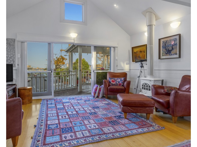 87 Dover Road, Williamstown VIC 3016
