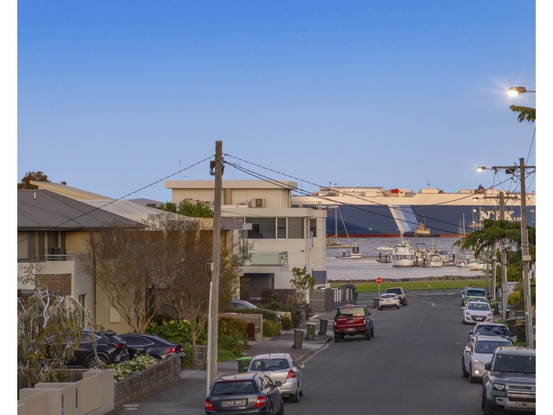 87 Dover Road, Williamstown VIC 3016