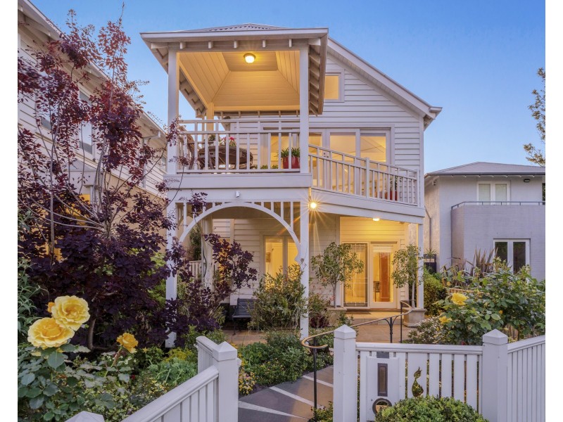 87 Dover Road, Williamstown VIC 3016