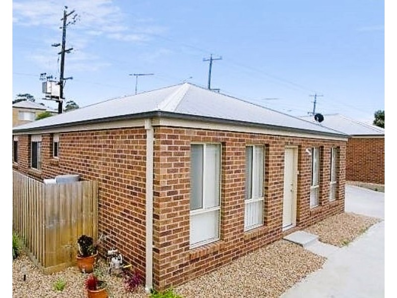 2/211 Separation Street, Bell Park VIC 3215