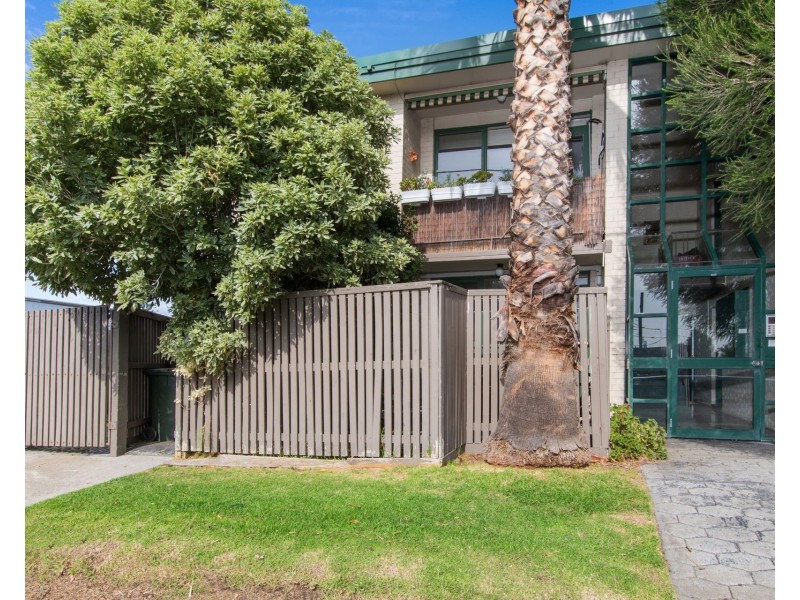 10/53 MORRIS STREET, Williamstown VIC 3016