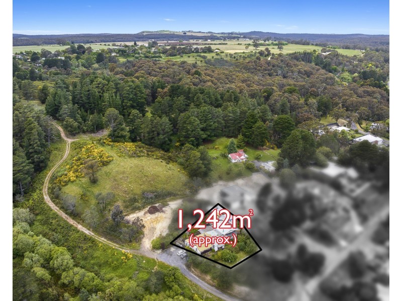 71 DUKE STREET, Daylesford VIC 3460