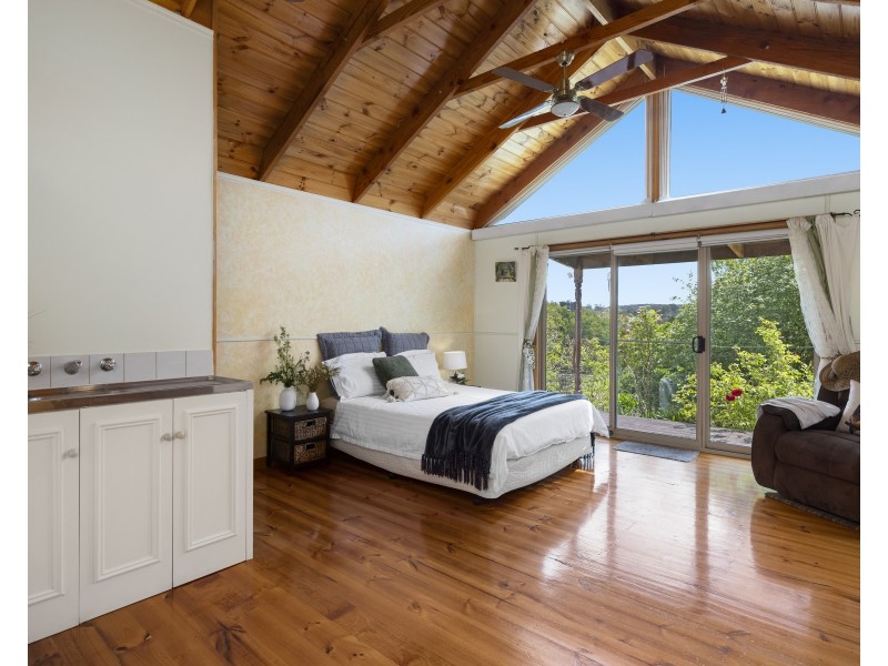 71 DUKE STREET, Daylesford VIC 3460