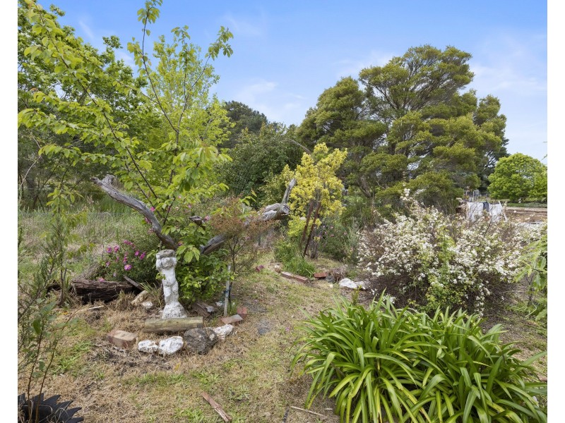 71 DUKE STREET, Daylesford VIC 3460