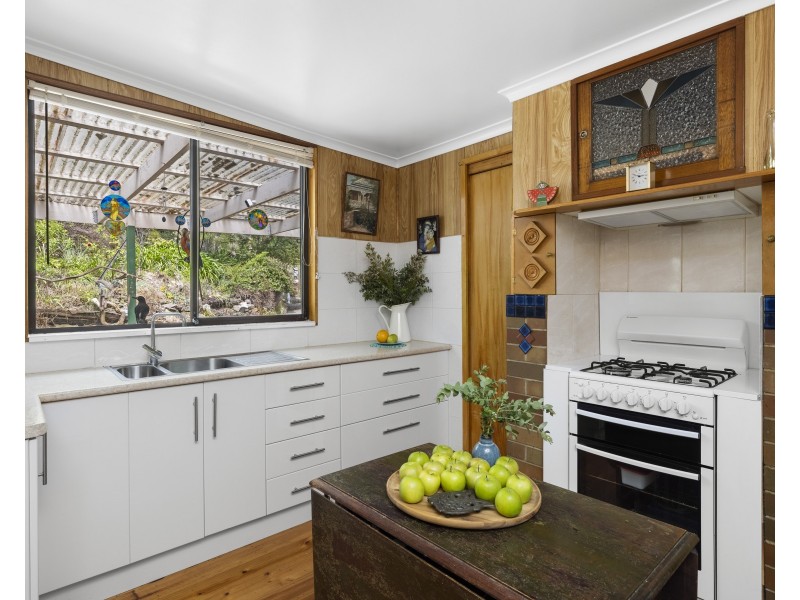 71 DUKE STREET, Daylesford VIC 3460