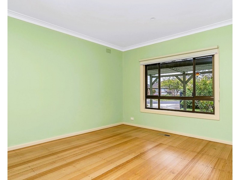 10 Seagull Ave, Altona VIC 3018