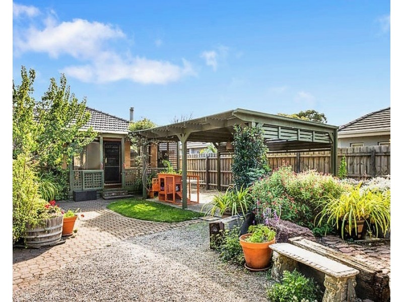 10 Seagull Ave, Altona VIC 3018