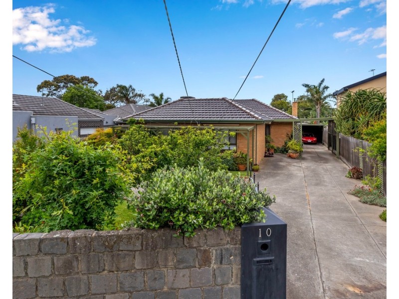 10 Seagull Ave, Altona VIC 3018