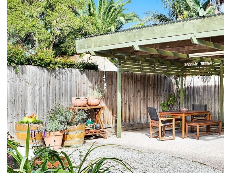 10 Seagull Ave, Altona VIC 3018