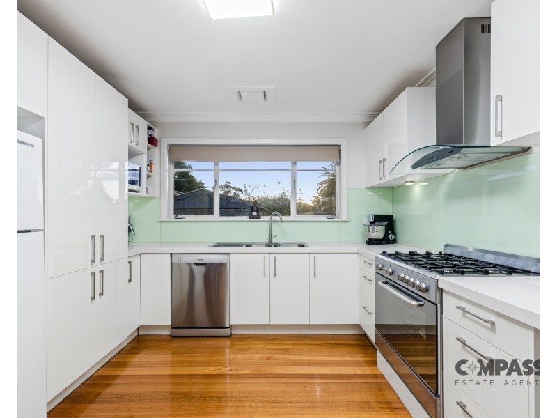 23 Fenfield Street, Altona VIC 3018