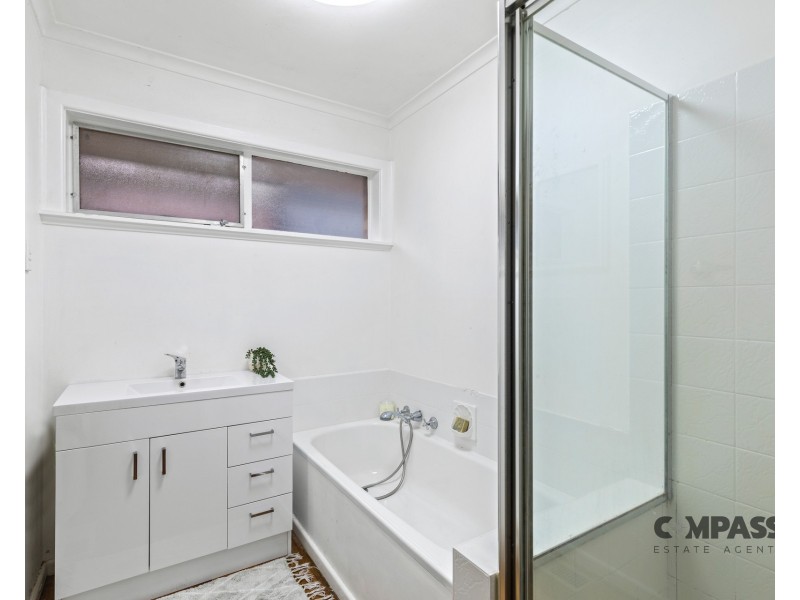 23 Fenfield Street, Altona VIC 3018