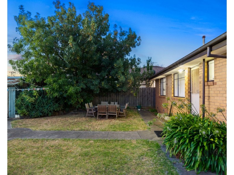 23 Fenfield Street, Altona VIC 3018