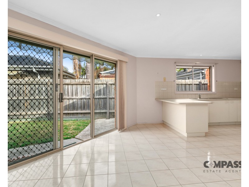 2B Myrtle Grove, Altona VIC 3018